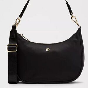 City Essentials Small Shoulder Bag 3L